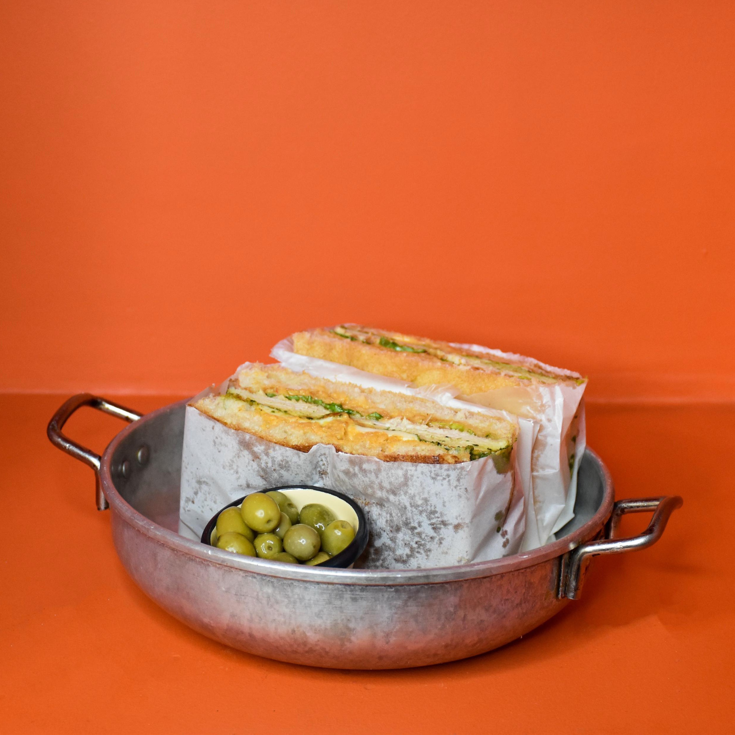 Bacon ve Peynirli Panini